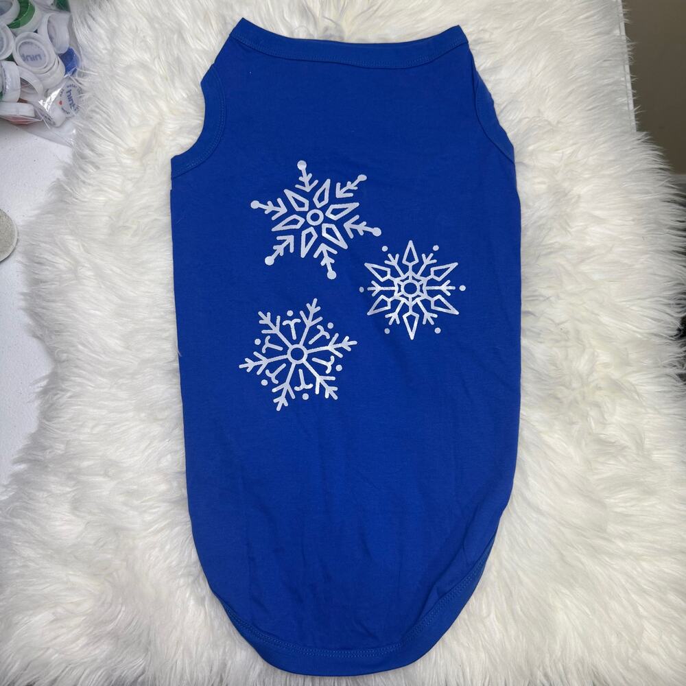 Snowflakes Dog Shirt Blue Winter Christmas Holiday Size XL NEW Cold Cute PJs